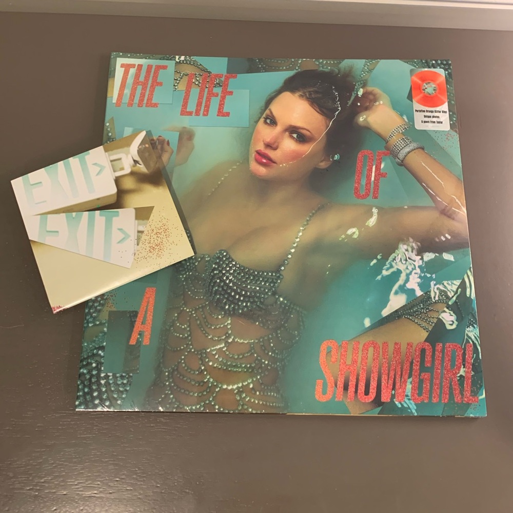TLOAS Life of a Showgirl Sweat & Vanilla Orange Glitter Vinyl with CD Poster - Picture 4 of 13